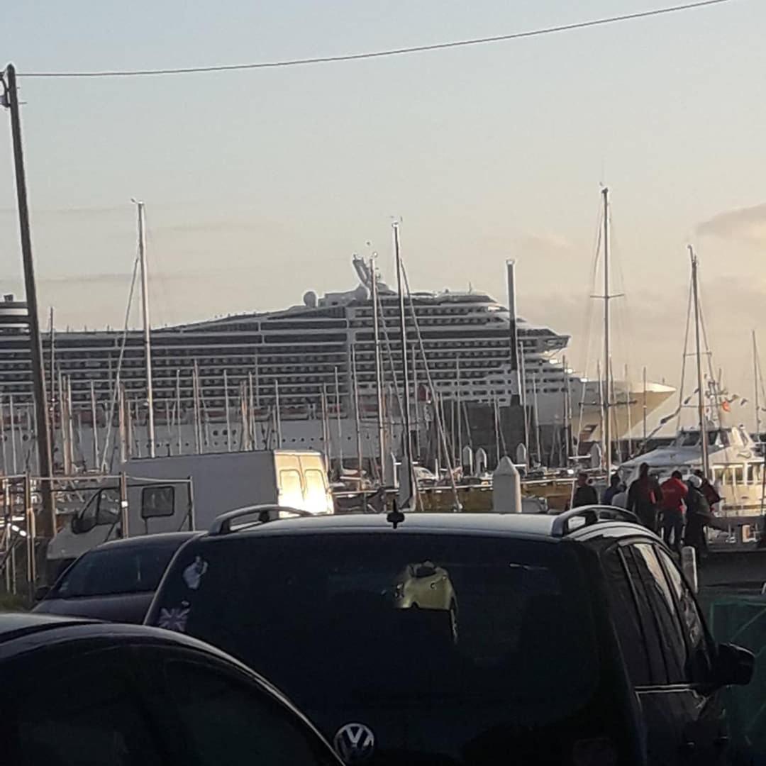 Lesembruns Hotel Le Havre Exterior foto